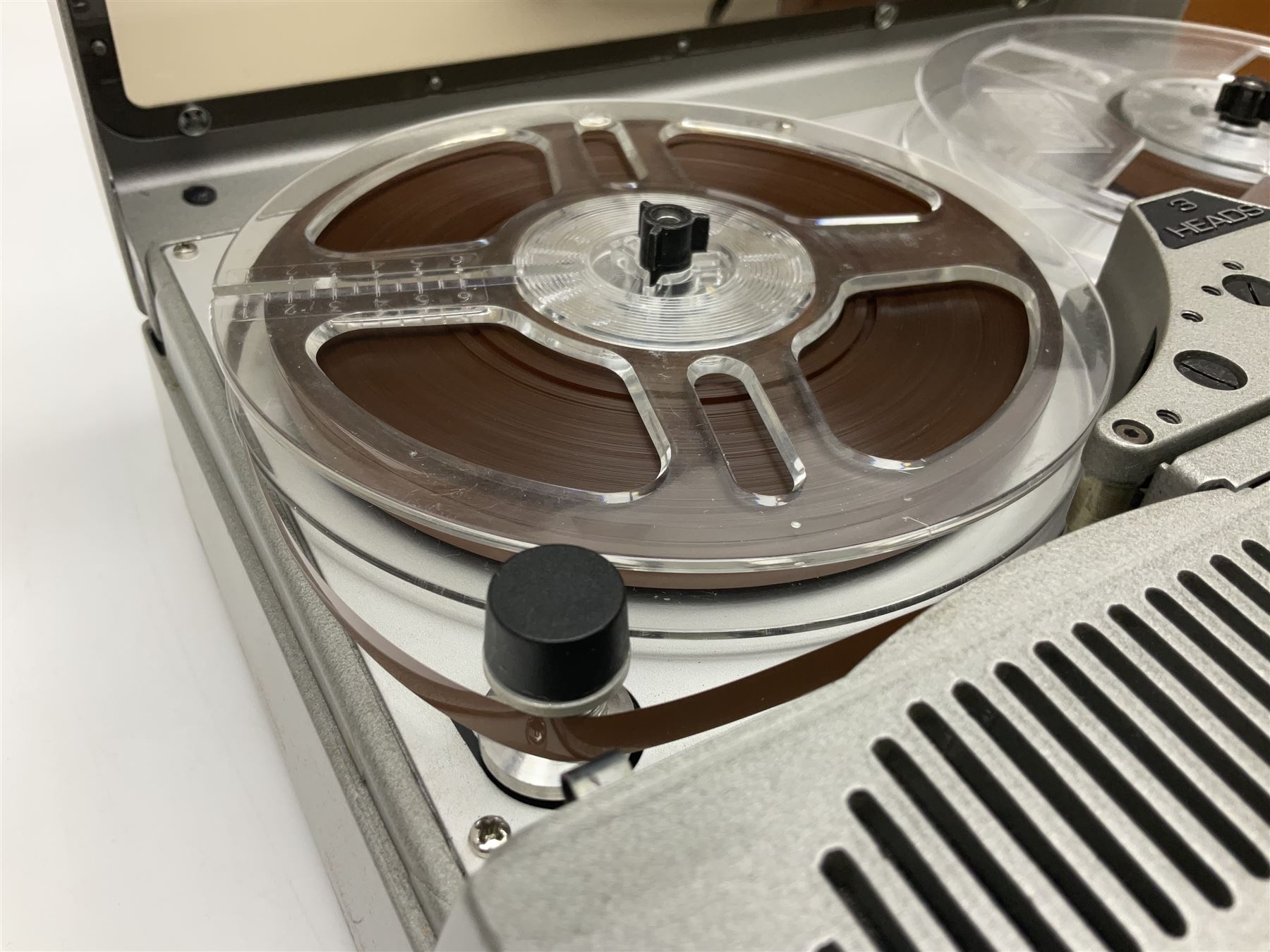 Uher 4200 Report Monitor professional tape recorder, complete with instructions and leather carry case