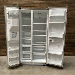 LG American style fridge freezer