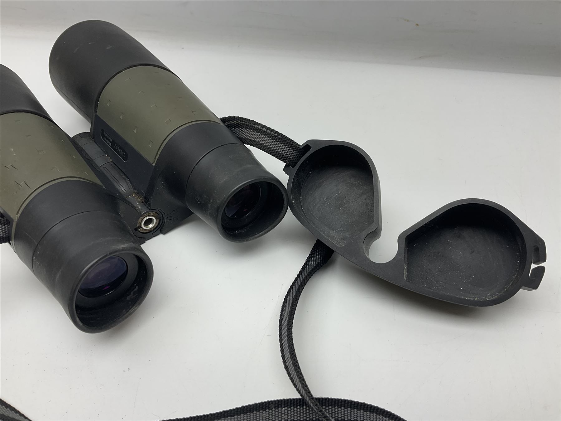 Zeiss Binoculars '10x56B T P', serial no. 2008602