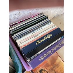 Vinyl LPs to include Readers Digest box sets, Beethoven, Glenn Miller, James Last etc