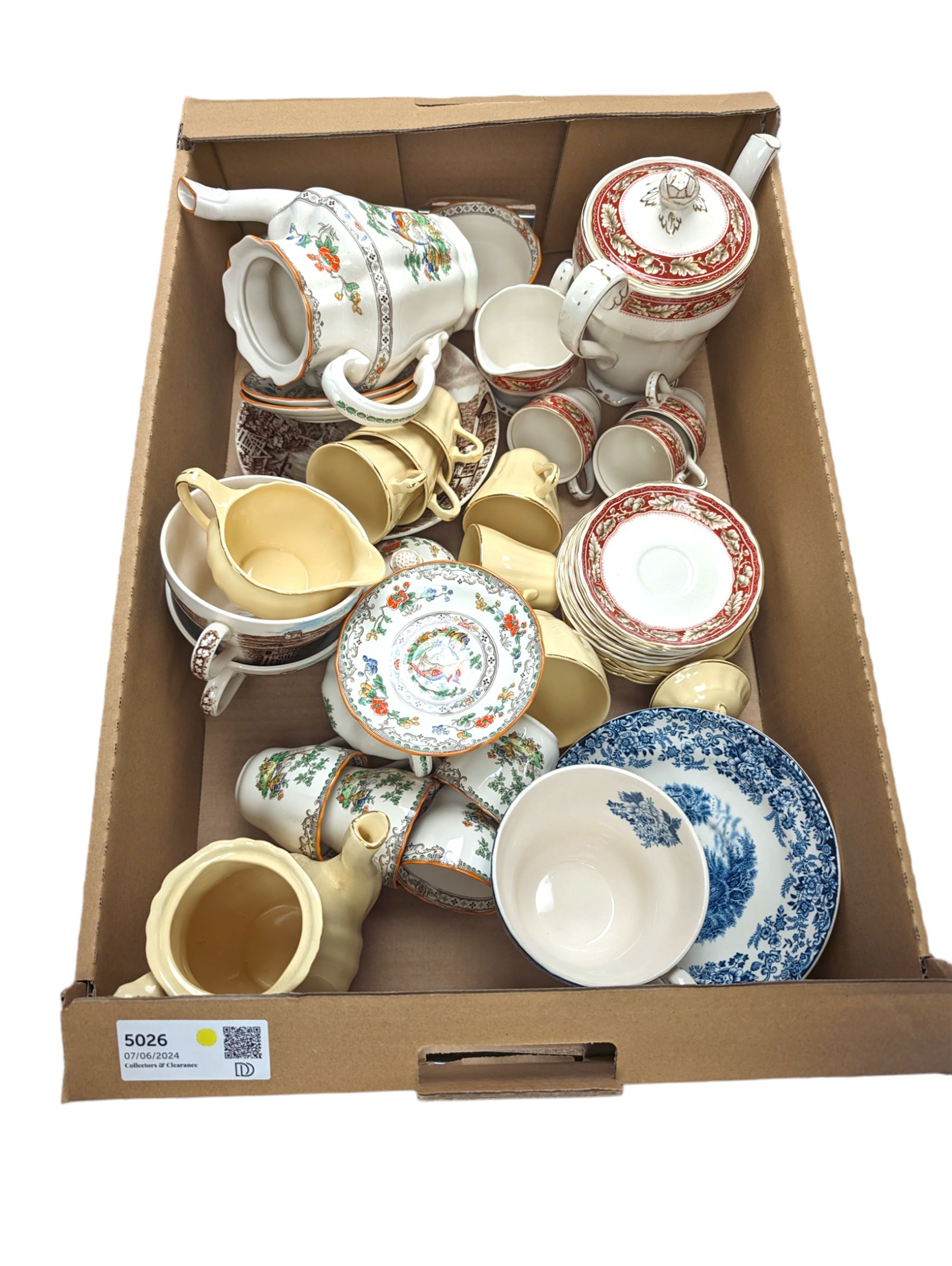 Copeland Spode Bridal Veil pattern coffee service, together with a Grindley coffee service and a JG Meakin Glamour Sunflower pattern coffee service, etc 