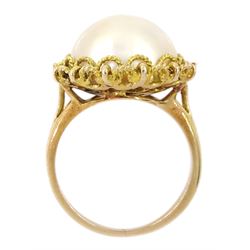 Gold single stone mabe pearl ring, stamped 9ct