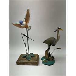 Danbury Mint model of a Heron 'Surveying the Shallows' by Jeff Rechin, H22cm, together with a model if a Kingfisher, and five Lladro figures, comprising one modelled as a gaggle of geese, two single geese, and two figures. 