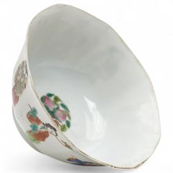 Chinese Qing Dynasty octagonal bowl, each side painted with an immortal, the interior with...