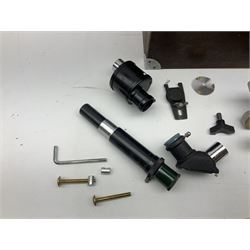 Astronomical telescope with achromatic coated lens, with tripod in wooden box 