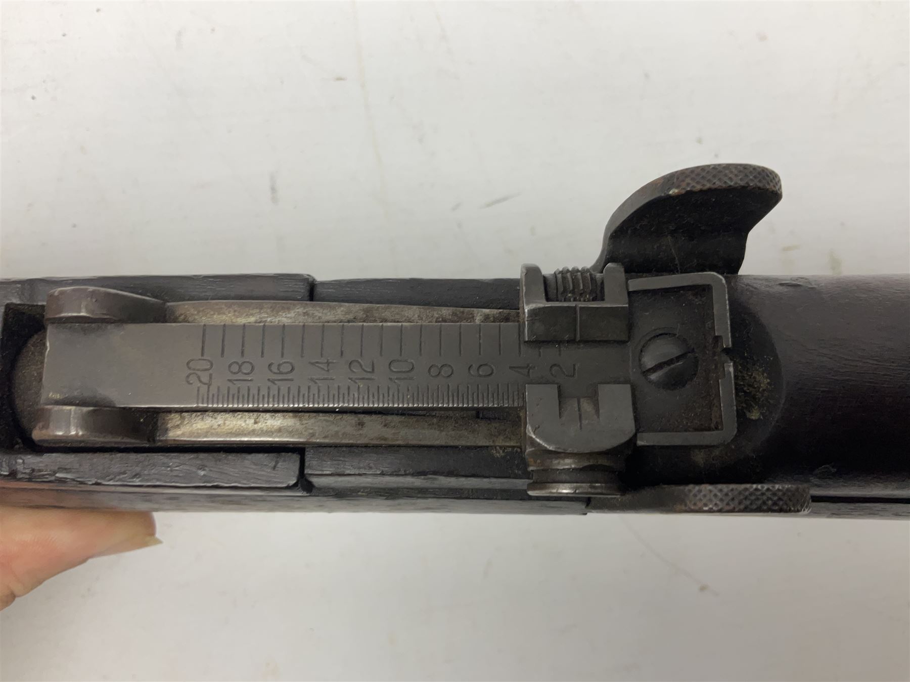 WW1 Lee Enfield SMLE bolt-action rifle, dated 1918, with single barrel band and bayonet fitting L113cm FIREARMS CERTIFICATE REQUIRED OR RFD