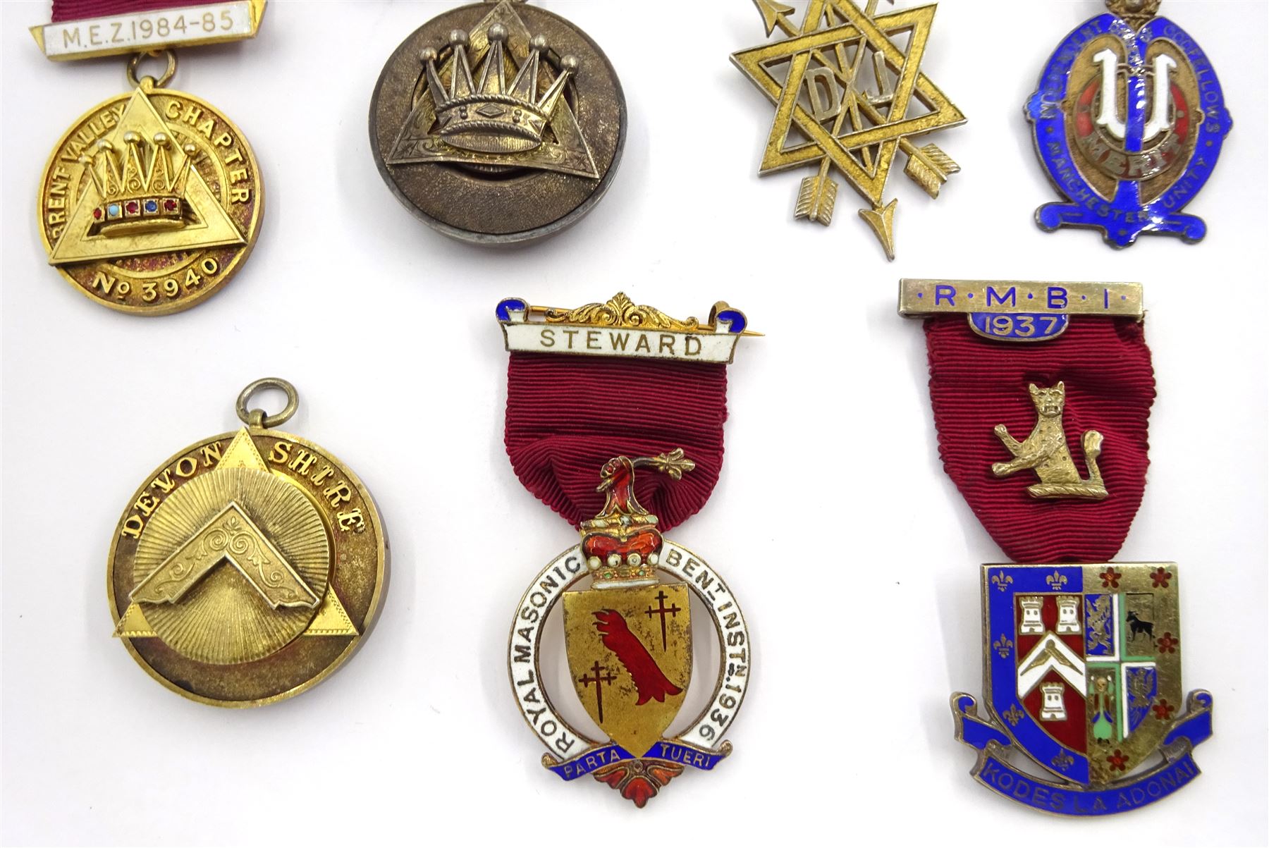 Thirteen Masonic and similar jewels / medals, mostly hallmarked including Royal Antediluvian Order of Buffalos jewel presented to 'Bro. D. WA. Gardiner. C.P. for services as Secretary1961-62', RMBI 1937 jewel etc (13)