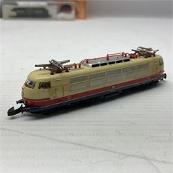 Marklin mini-club 'Z' gauge - two double pantograph locomotives; one in original hard plastic box and one in unassociated Minitrix box; and an unopened Atlas Editions DeAgostini Minitrains 1/220 'Z' gauge Orient Express die-cast model (3)