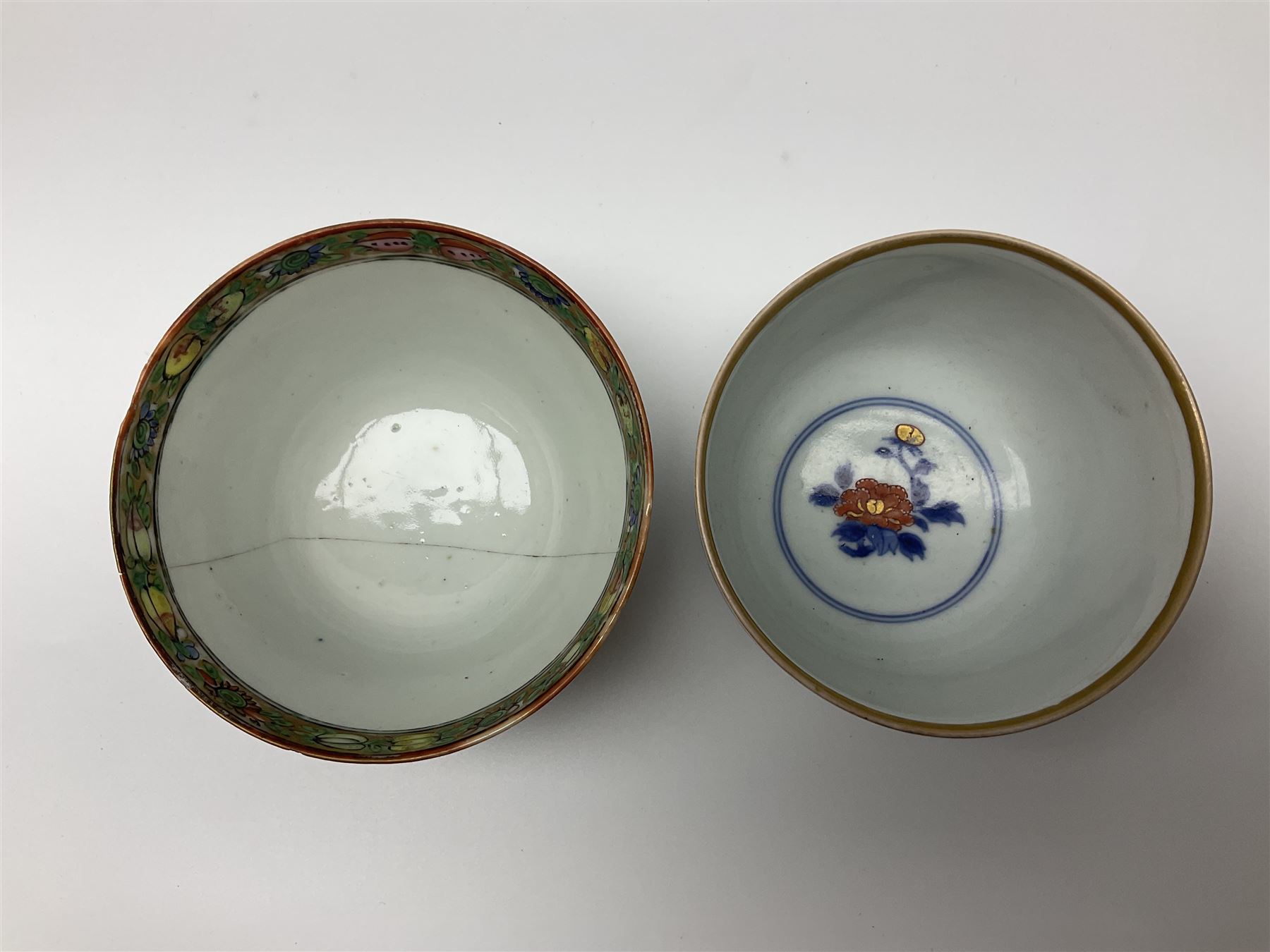 19th century and later Chinese ceramics, to include footed bowl, with hand painted floral and foliate decoration, with pierced lattice work border, upon three bracket feet, together with Chinese export porcelain rice bowl and cover, decorated in enamel with cockerels, against floral and foliate ground, three floral tea bowls and similar plate, largest D17.8cm