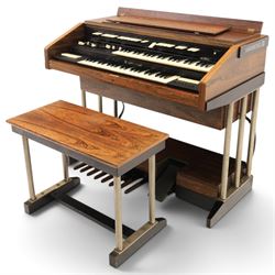 Hammond TTR 100 electric organ, with a palisander effect veneer, H94cm, W110cm