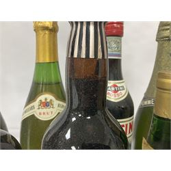 Vintage bottle of Martini Ross 14.7%, 75cl, Monte Christo Cream Sherry, Clubland White Port, wine etc (8)