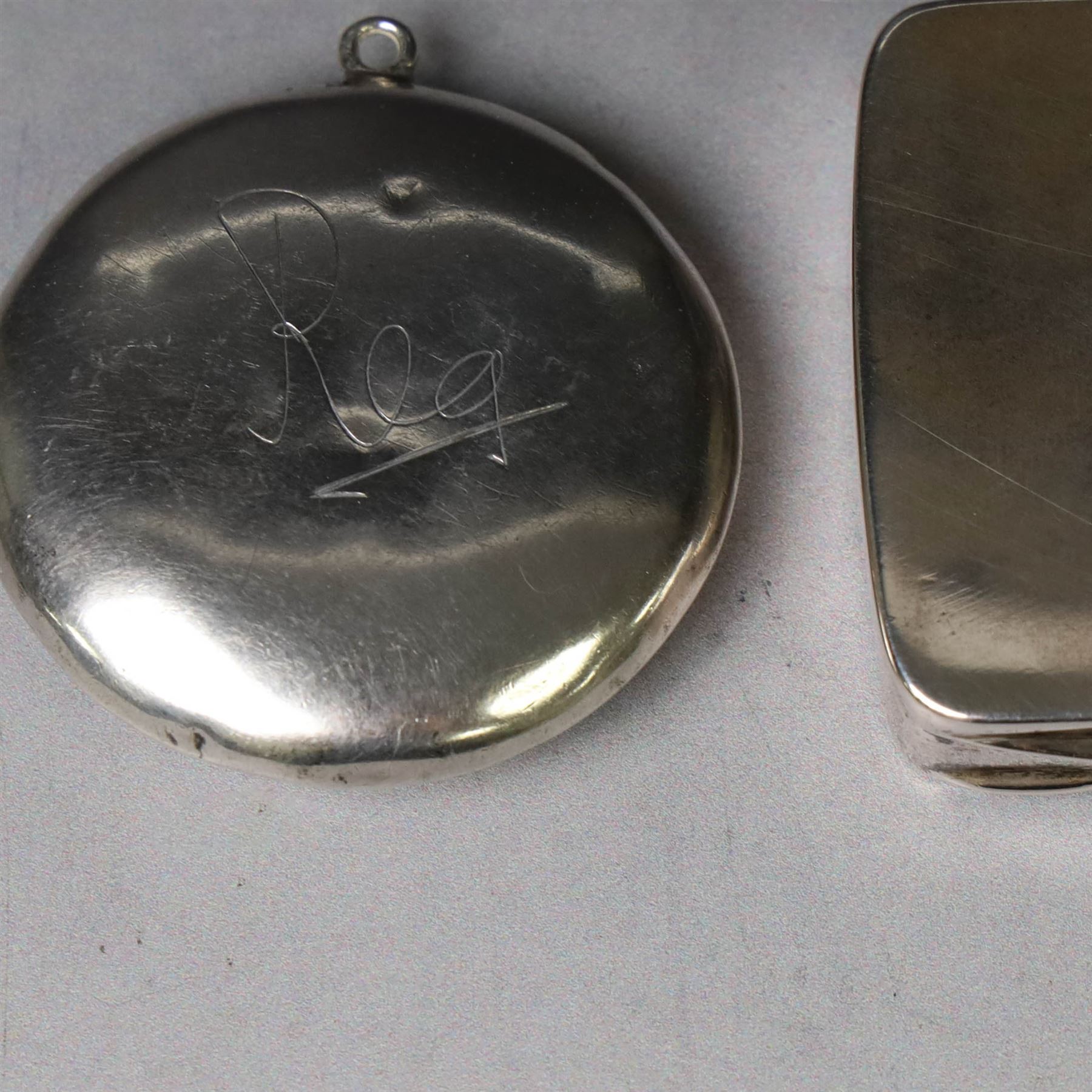 Edwardian silver compact, of circular form with mirror to interior, engraved with name to cover and underside, hallmarked S Blanckensee & Son Ltd, Birmingham 1910, together with a plain continental silver snuff box, stamped 800, box W8cm