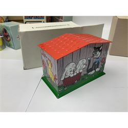 Twenty six tinplate models to include Ferris Wheel and Performing Circus Elephant, marked JW, further similar examples such as Duck on a Bike, Clown on Roller, Carousel; Popeye Tin Speedboat; Looney Tunes Wind Up Cars and Express Train; various international examples, MS107 Jumping Bambi, Pop Pop Boat, jumping frogs, pecking chickens etc; both boxed and loose