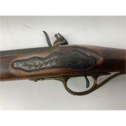 Reproduction non-firing Kentucky style flintlock musket musket, the 87.5cm hexagonal barrel with ramrod under, brass and brassed furniture and patch box to walnut stock L131cm overall