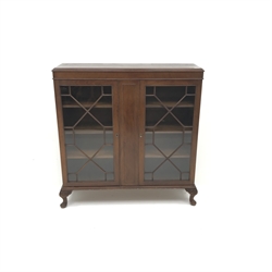  George lll style mahogany display cabinet, two doors enclosing three shelves, cabriole feet, W110cm, H110cm, D32cm  