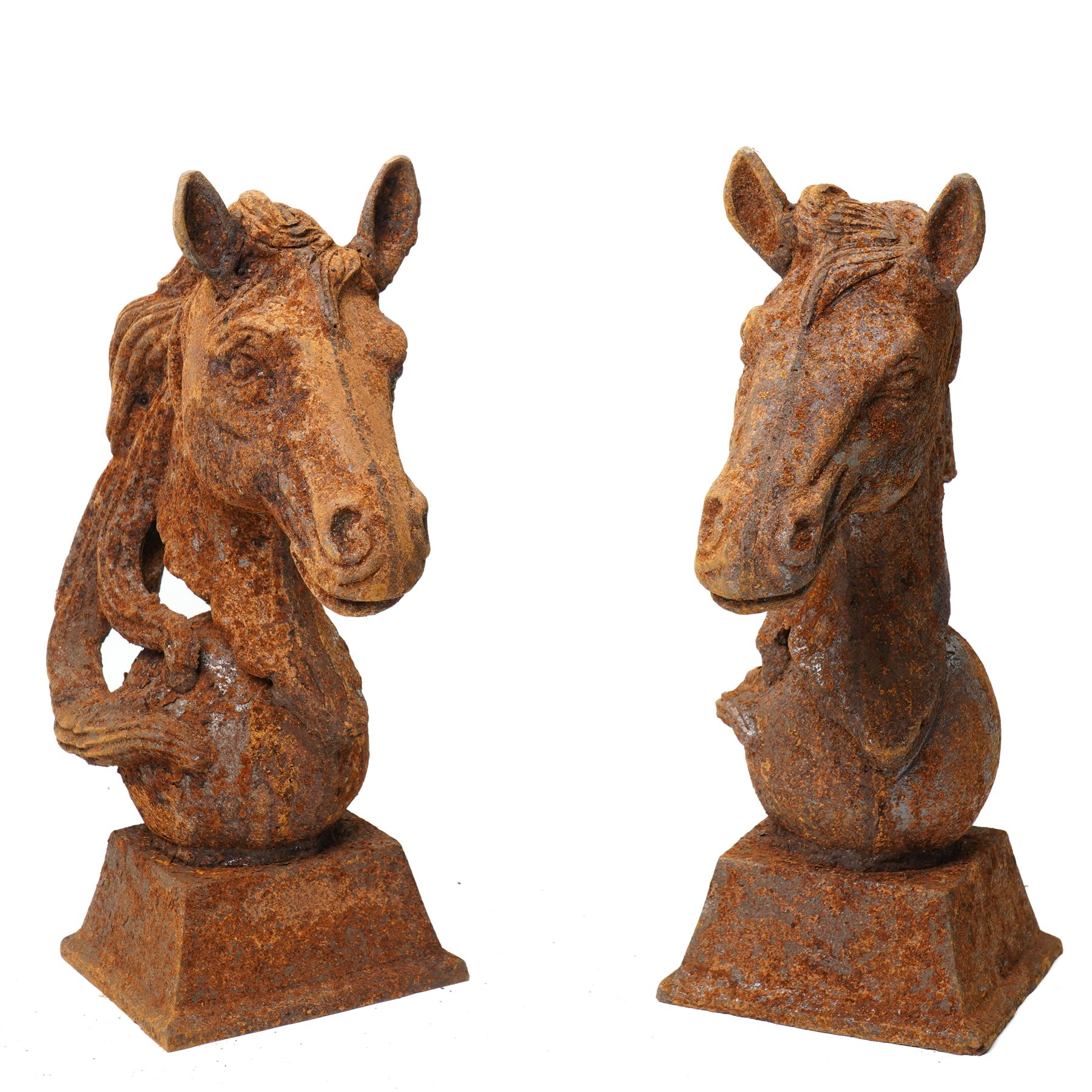 Pair of cast iron horse heads, H46cm (2)