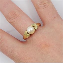 9ct gold single stone pearl ring, hallmarked