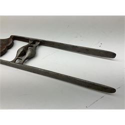 Indian thrusting dagger Katar the 25cm blade with swollen point and central rib, in leather covered wooden sheath L45cm overall