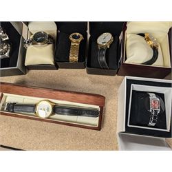 Collection of approx 30 quartz watches including Sekonda, Tungsten, Citizen, Van Heusen, Gianni Ricci and Gianni Sabatini