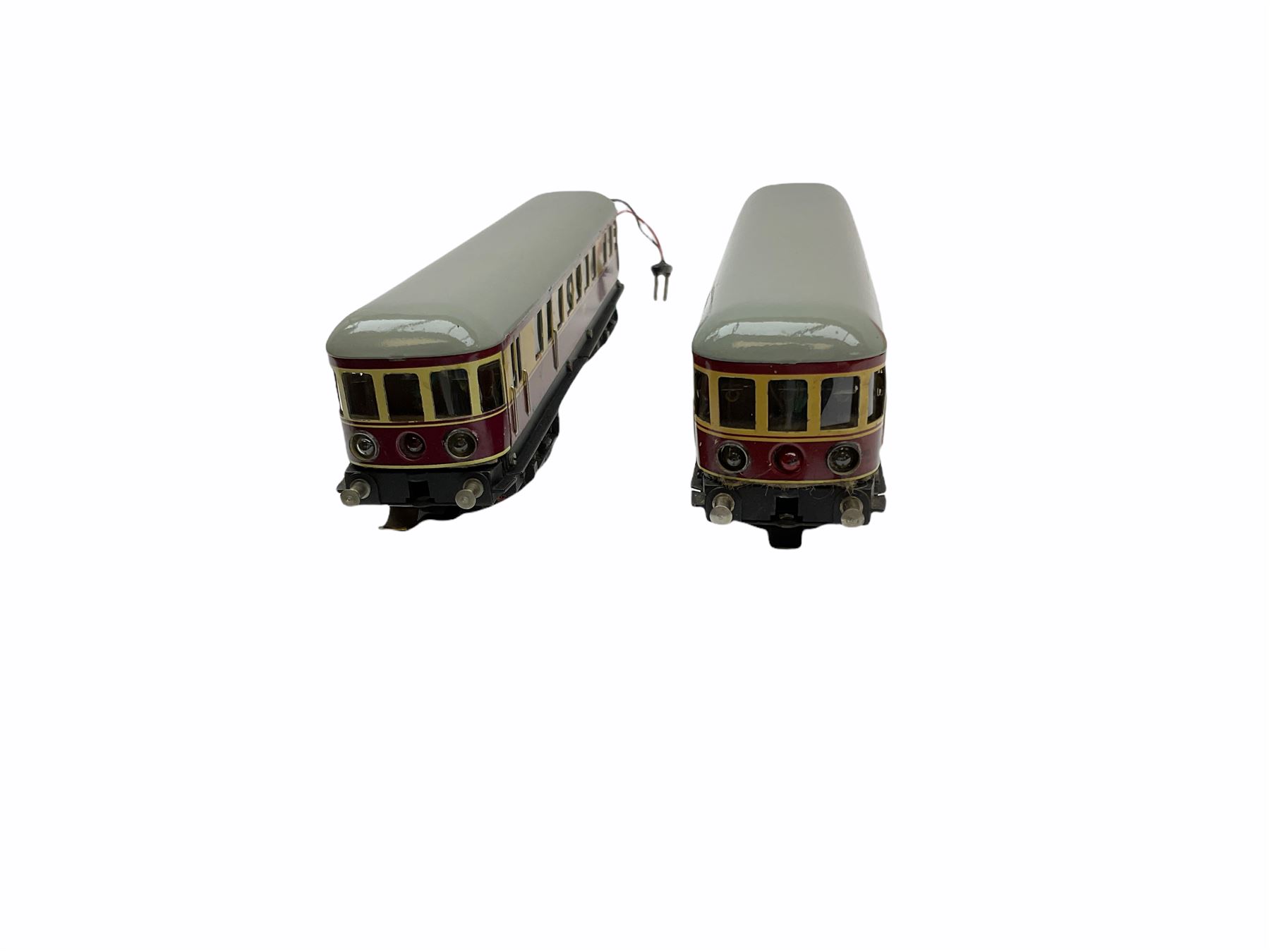 Trix Twin - three-rail Trix Express Germany two-car set No.20058 with lights in modern collector's box; and 0-4-0 Tank locomotive No.1923 in Southern lined green in plain red box (2)