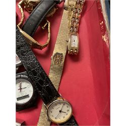 Collection of wristwatches including Quartz examples 