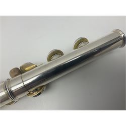 Buffet Crampon & Co Cooper Series II silver plated flute, serial no.020804739; in fitted hard case and outer carrying case