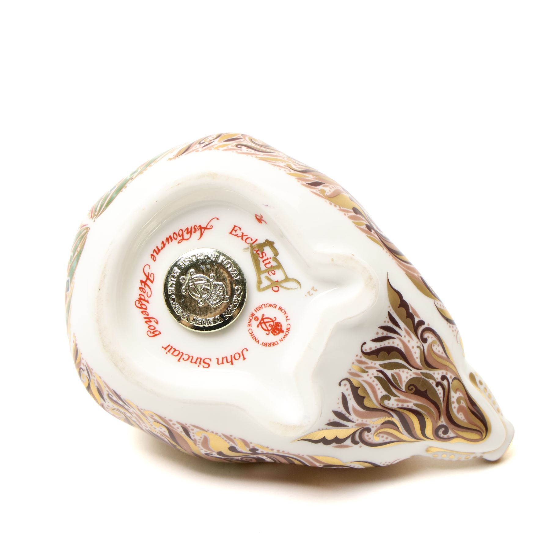 Royal Crown Derby Ashbourne Hedgehog paperweight limited edition 81/500 with certificate and gold stopper 