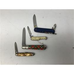 Twenty-nine pocket knives including commemorative and advertising examples, Richards of Sheffield single blade folding knife etc