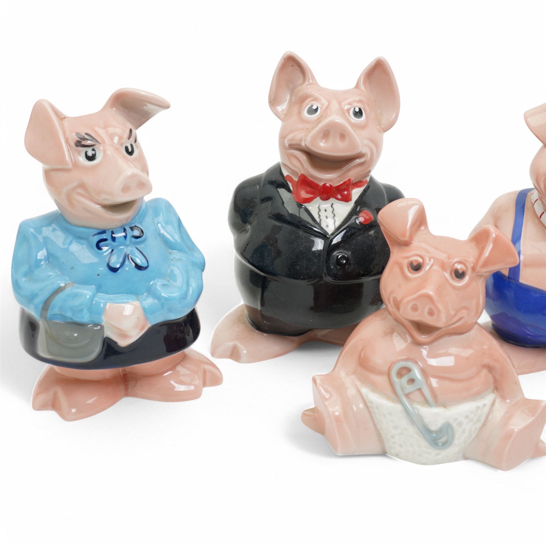 Group of five Wade NatWest pig money boxes all with original stoppers