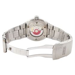 Oris TT3 gentleman's titanium automatic wristwatch, Ref. 7589, black dial with Arabic hour markers and day / date aperture, on original titanium bracelet, boxed with receipt dated 2009