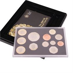 The Royal Mint United Kingdom 2009 proof coin set, including Kew Gardens fifty pence, boxed with certificate