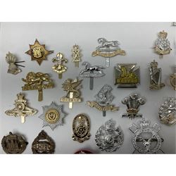 Military badges - approximately eighty predominantly staybrite glengarry, cap and collar badges and small quantity of plastic badges