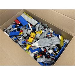 Fischer Technik/Lego/Playmobil - thirteen model building sets comprising eight Fischer Technik sets 50, 50/1, 50v, 50/2, 50+mot1 and two 50S, 50/1 add-on pack, with spare parts packs 01, 03, 05, two 22 and 30; two Lego sets comprising C107 and Lego Systems 103, part-set 870 and 970; Playmobil no.3520 set; four boxes of loose lego, various instruction manuals and a scrapbook 