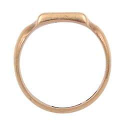Early 20th century 9ct rose gold signet ring, Chester 1921