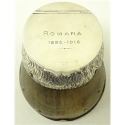  Silver mounted horse hoof inkwell by Grey & Co Chester 1916 engraved 'Romara 1895-1915'  