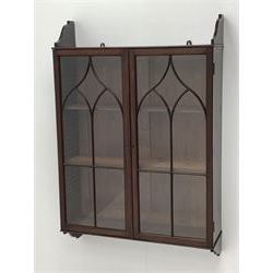 Georgian mahogany Gothic wall hanging cabinet, enclosed by two ogee pointed arch astragal glazed doors, plain sides with shaped top and bottom brackets