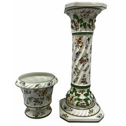Capodimonte planter on stand with floral decoration, plater H26.5cm D25cm, stand 69cm. 