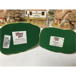 Nineteen Lilliput Lane models, including Dove Tails, Birdlip Bottom, Smallest Inn, Gossip Gate and Beehive Cottage, all with deeds and original boxes (19)