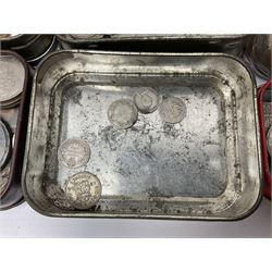 Great British and World coins, including George I 1723 farthing, Queen Victoria 1875 halfcrown, King George V one shilling, pre decimal coinage, commemorative crowns, United States of America 1921 Morgan dollar with soldered loop attached etc