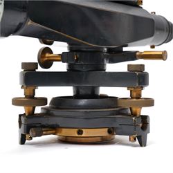 Theodolite by Stanley, London No39564 L34cm