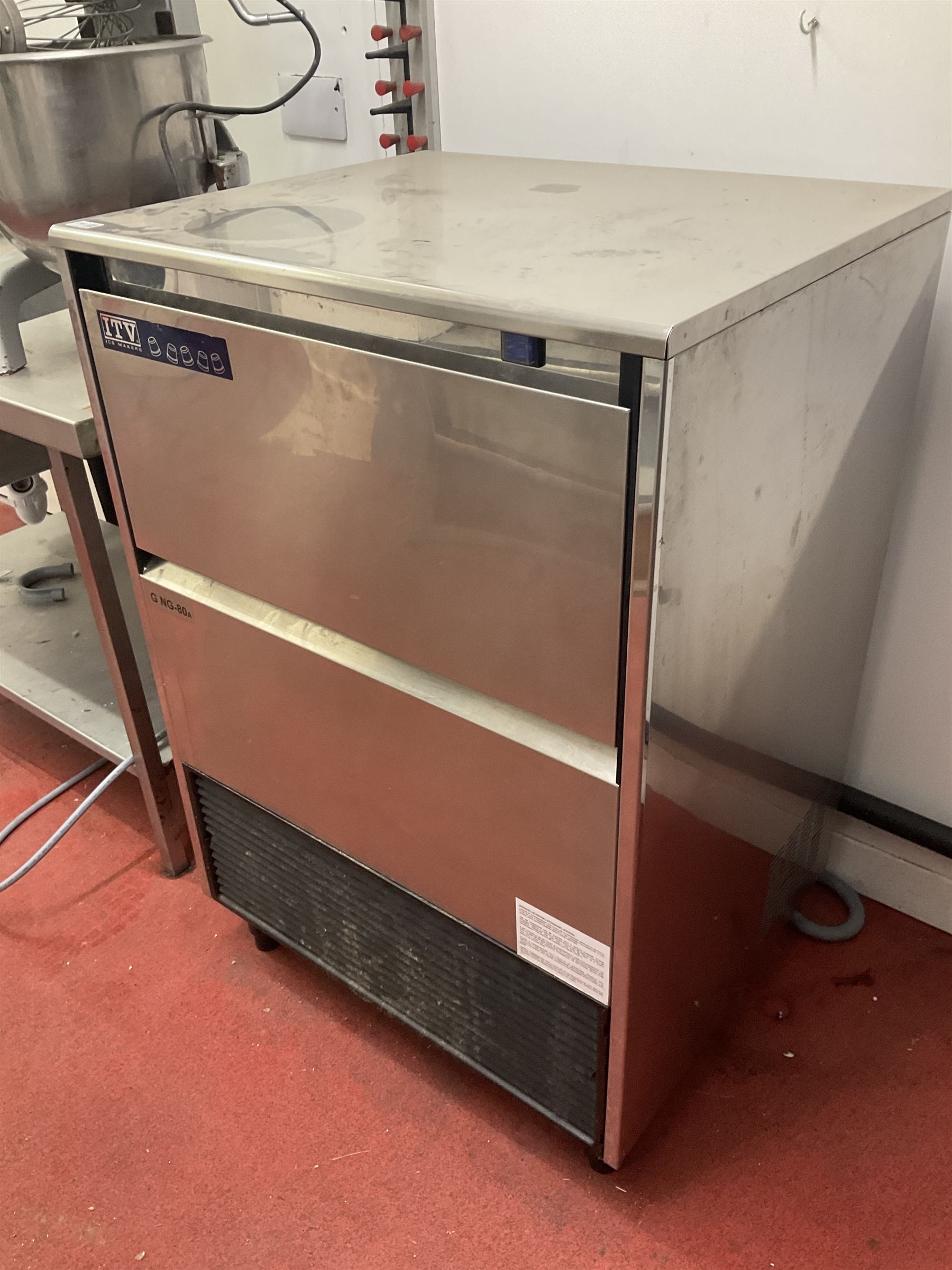 ITV G NG-80A stainless steel ice maker - spares or repairs- LOT SUBJECT TO VAT ON THE HAMMER PRICE - To be collected by appointment from The Ambassador Hotel, 36-38 Esplanade, Scarborough YO11 2AY. ALL GOODS MUST BE REMOVED BY WEDNESDAY 15TH JUNE.