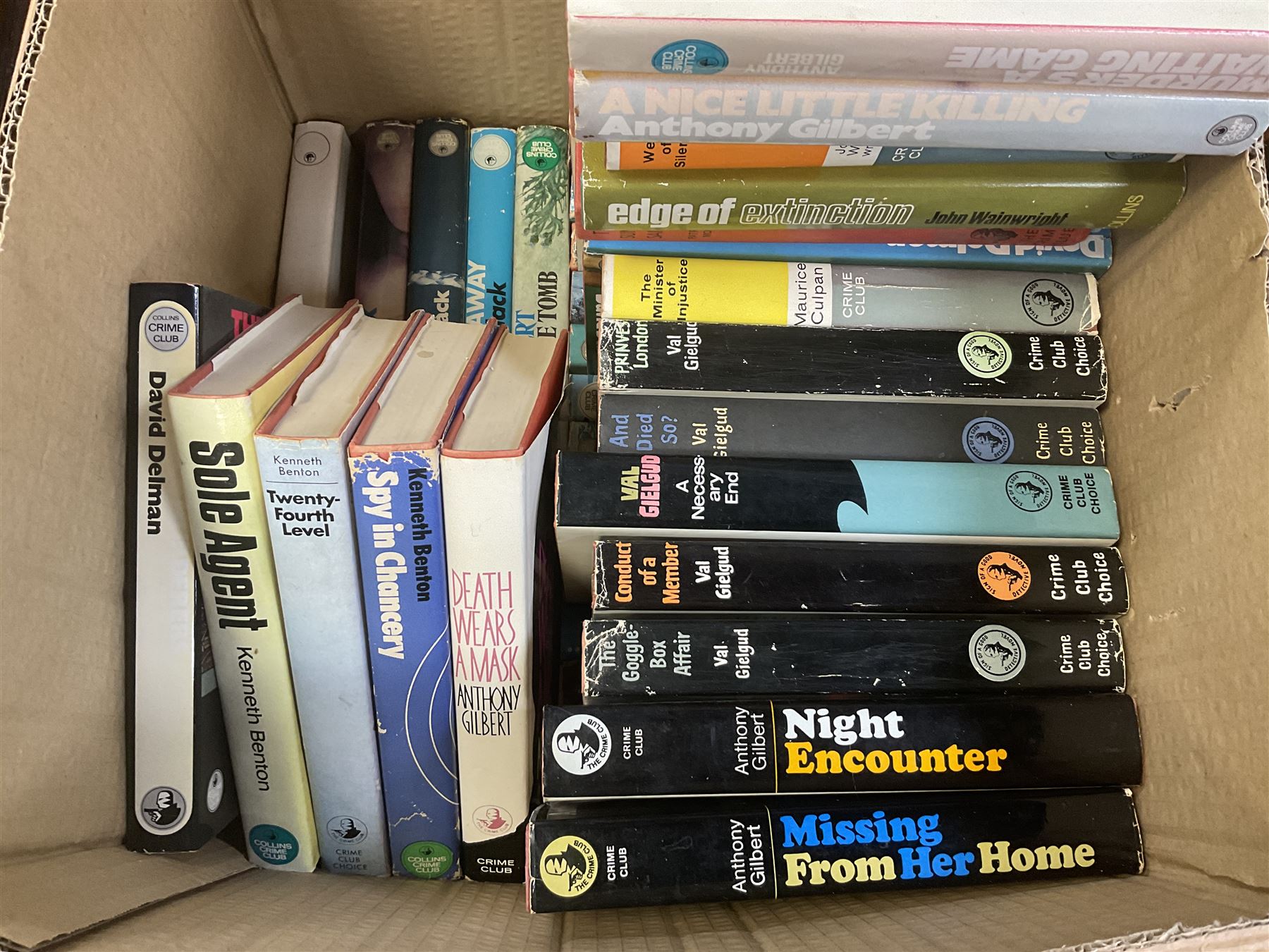 Collection of First edition Collins Crime Club crime and detective fiction novels, authors including Francis Ryck; Loaded gun, Woman Hunt, Account Rendered, etc, M.G.Eberhart; Call after Midnight, Murder in Waiting and Two Little Rich Girls, Brown Meggs; The Matter of Paradise and Saturday Games, Lionel Black; Ransom for a Nude, The life and death of Peter Wade, etc, Antony Gilbert; Tenant for the Tomb, Death Wears a Mask etc, John Wainwright; Evil Intent, Talent for Murder, Web of Silence and other authors (approx 50)
