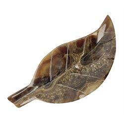 Hardstone dish in the form of a leaf, L10cm