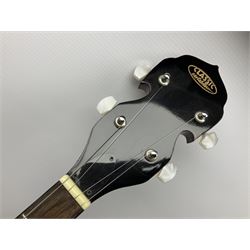 Classic Cantabile five-string banjo with sapele mahogany back L97.5cm; in soft carrying case