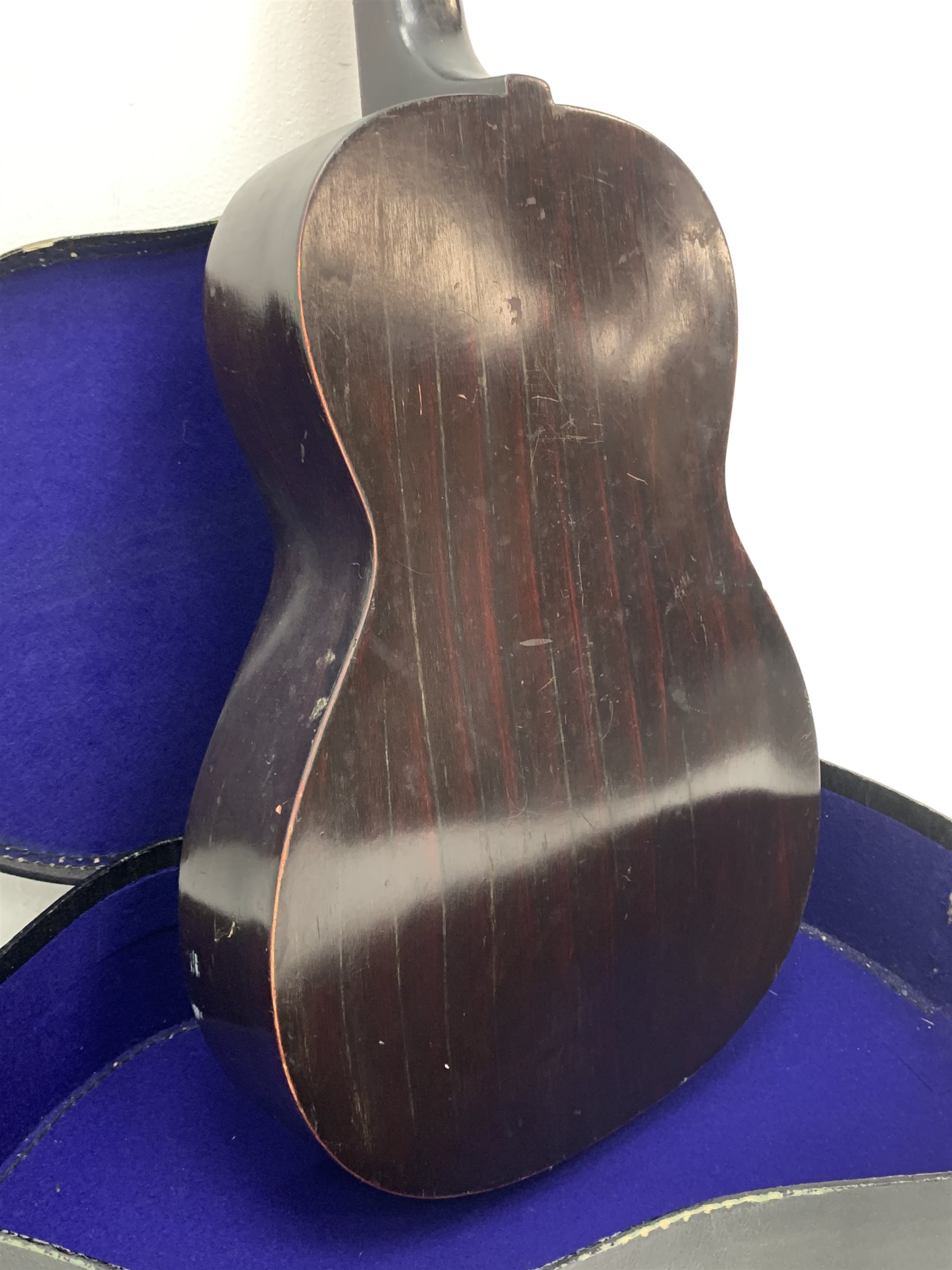 Alfredo Albertini Catania acoustic guitar in carrying case