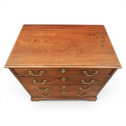 Georgian mahogany dwarf chest of drawers, the moulded rectangular top over four graduated drawers, fitted with brass drop handles, upon shaped bracket feet