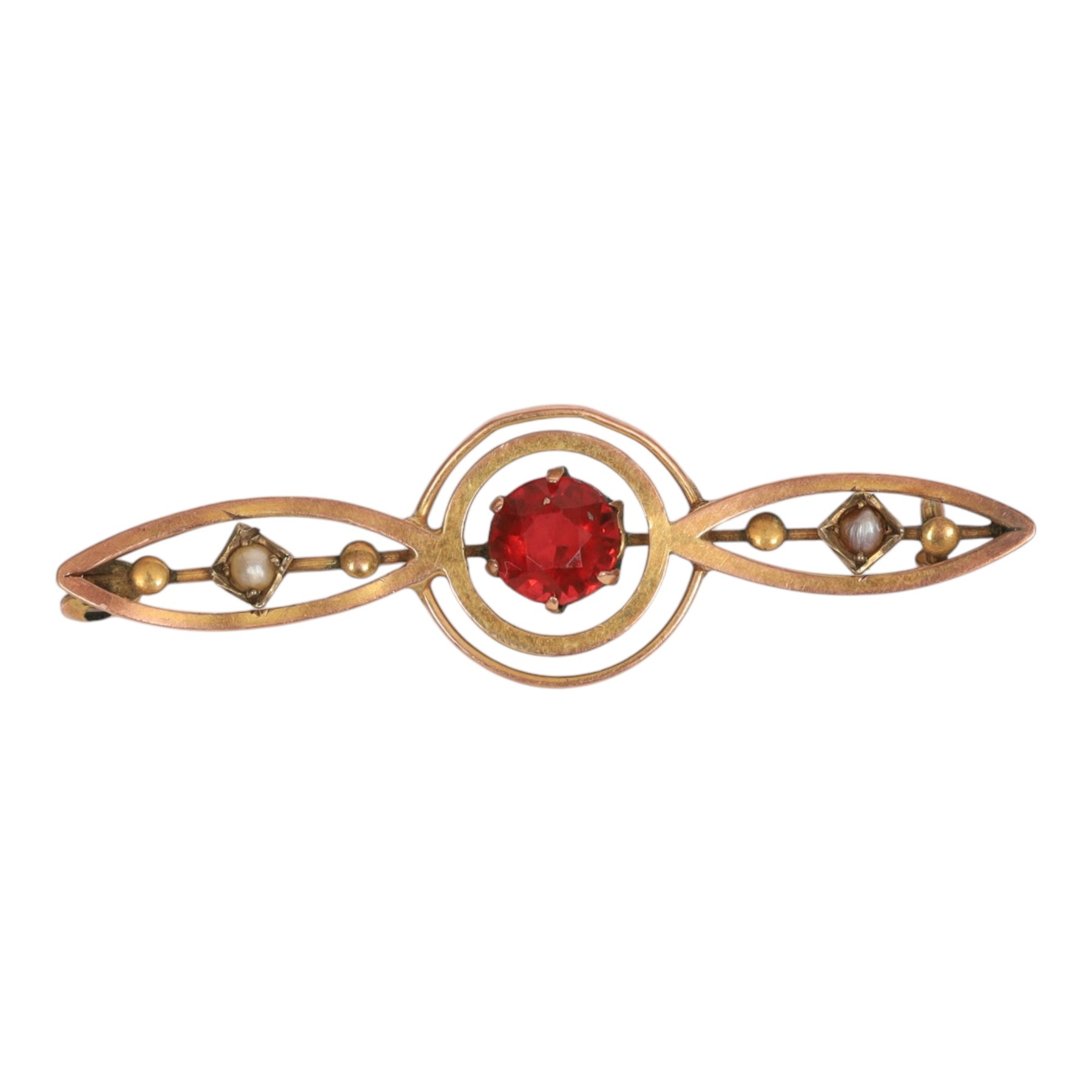 9ct gold jewellery oddments, including stone set brooch front and two chains