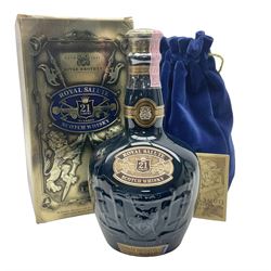  Royal Salute, 21 year old, blended Scotch whisky, 70cl, 40% vol, in a ceramic decanter and original box 