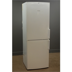  Siemens iQ300 fridge/freezer, white finish, W60cm, H171cm, D60cm (This item is PAT tested - 5 day warranty from date of sale)   