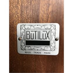 French style cream painted double wardrobe, two doors enclosing  single shelf and hanging rails, cabriole feet 